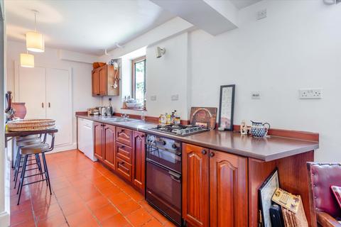 6 bedroom detached house to rent, Ridgemead Road, Englefield Green, Egham, Surrey, TW20