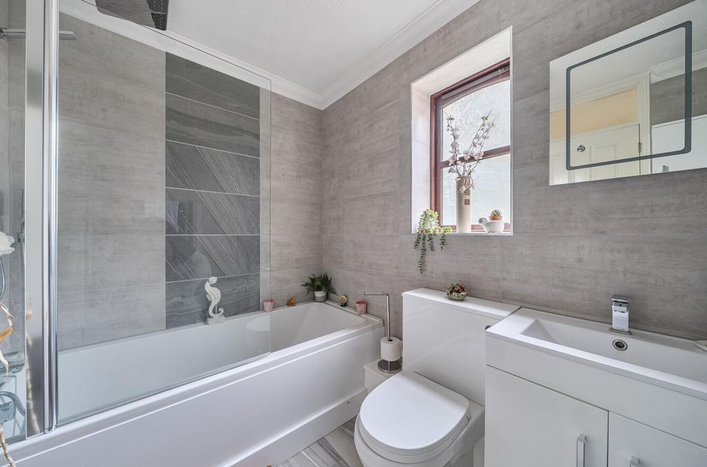 Main Bathroom