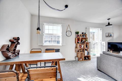 2 bedroom flat for sale, Tarragon Road, Ringlestone House, ME16