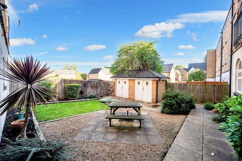 2 bedroom flat for sale, Tarragon Road, Ringlestone House, ME16