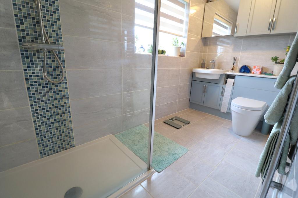 Family Shower Room