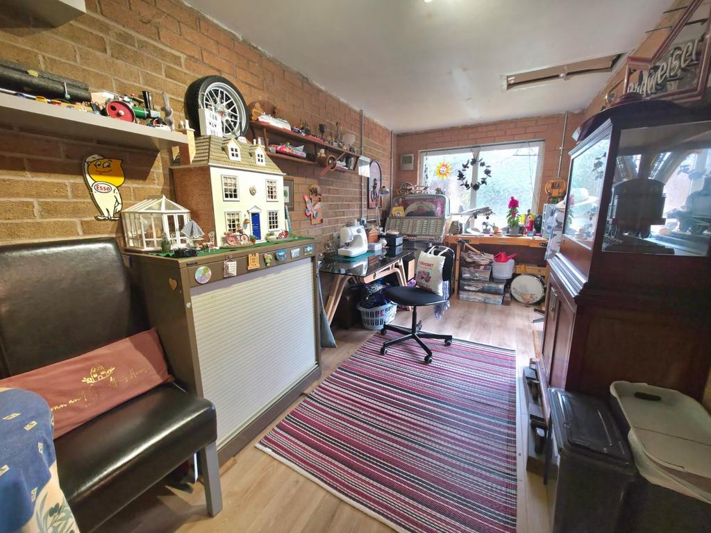 Utility/Hobby Room