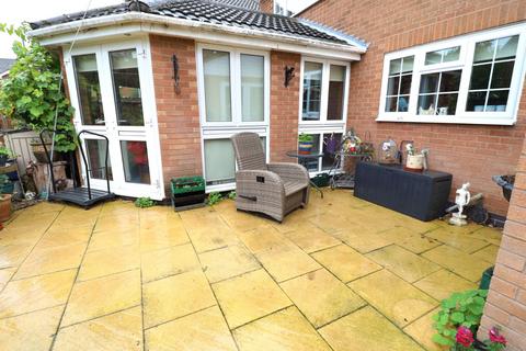 3 bedroom detached house for sale, The Maples, Warwickshire CV12