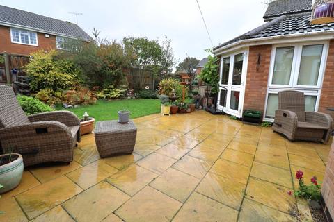 3 bedroom detached house for sale, The Maples, Warwickshire CV12