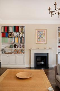 3 bedroom flat for sale, Frognal, London, NW3