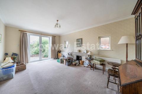 undefined, Parkside, Mill Hill, NW7