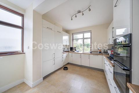 undefined, Parkside, Mill Hill, NW7