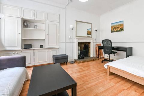 undefined, Gower Street, Bloomsbury, London, WC1E