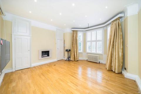 undefined, Dulwich Wood Avenue, London SE19