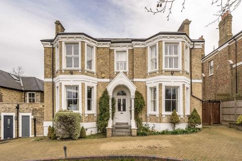 6 bedroom house to rent, Dulwich Wood Avenue, London SE19