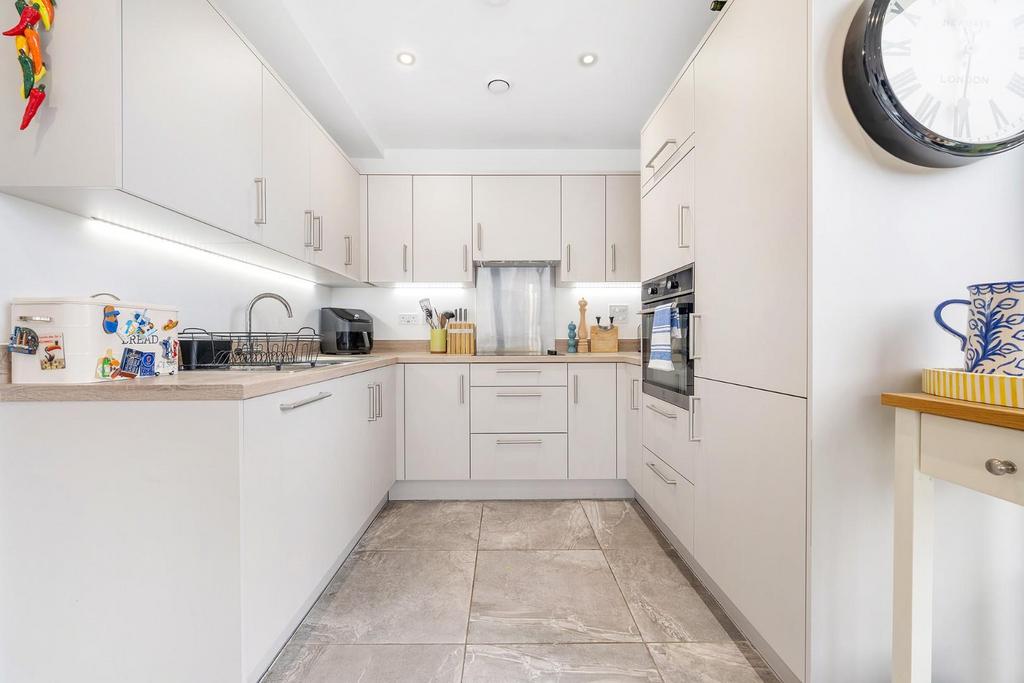 Kitchen.JPG