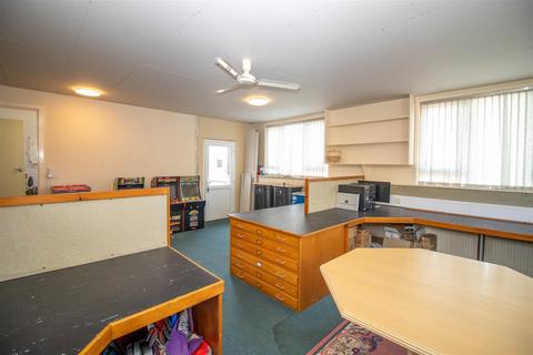 3 bedroom end of terrace house for sale, Buccleuch Street, Hawick