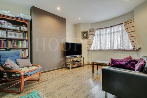 3 bedroom terraced house for sale, Village Way, London, NW10