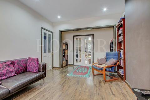 3 bedroom terraced house for sale, Village Way, London, NW10