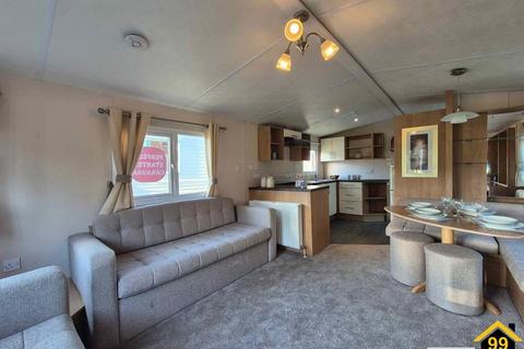 2 bedroom park home to rent, Halfway road, Sheerness, Kent, ME12