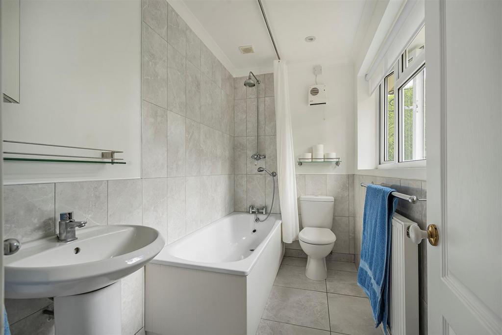 .ensuite.JPG
