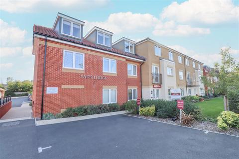 2 bedroom apartment for sale, Victoria Road, Farnborough GU14