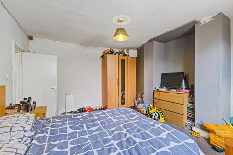 undefined, Pinderfields Road, Wakefield, WF1