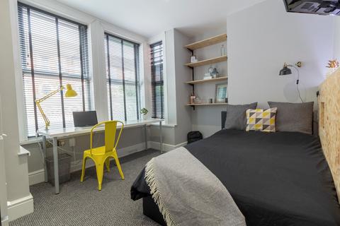 undefined, Lincoln LN2