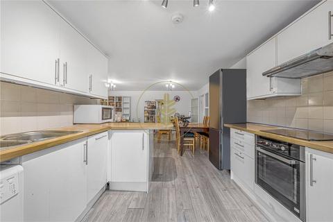 2 bedroom apartment to rent, Stonegrove, Edgware, HA8