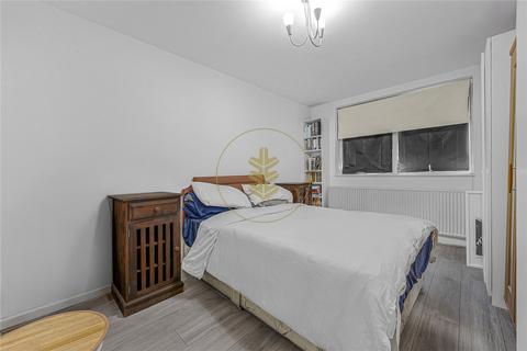 2 bedroom apartment to rent, Stonegrove, Edgware, HA8