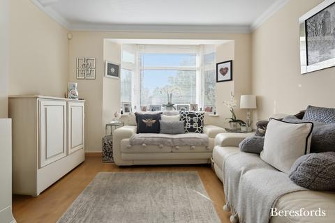 190 Rayleigh Road, Hutton, Brentwood, CM13 1PN