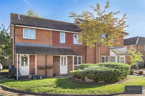 2 bedroom maisonette for sale, Sullivans Reach, Walton-on-thames, Surrey, KT12