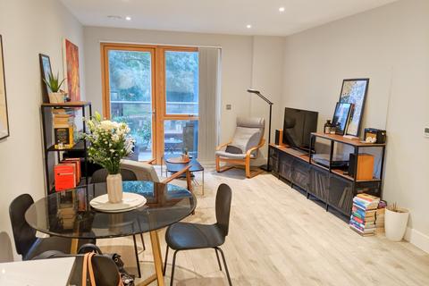 1 bedroom flat for sale, Kings Arms Court, East Acton Lane, W3
