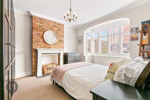 2 bedroom flat for sale, Durnsford Road, London