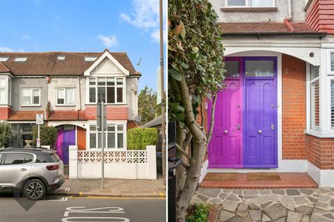2 bedroom flat for sale, Durnsford Road, London