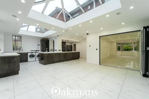 6 bedroom detached house to rent, Yew Tree Lane, West Midlands B91