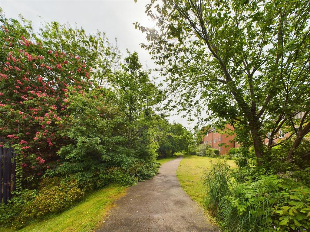 CAM01488 G0-PR0075-STILL011.jpg