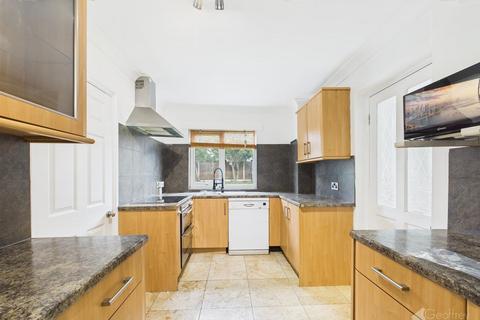 undefined, Halling Hill, Harlow CM20