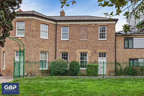 Bournebrook Grove, Romford, RM7