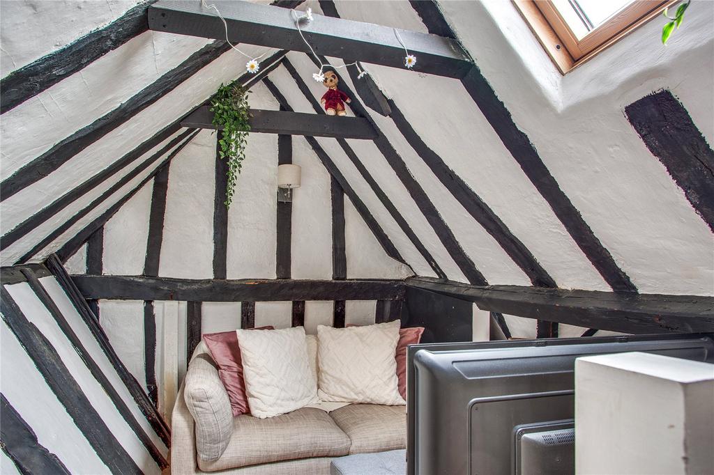 Bedroom/Hobby Room
