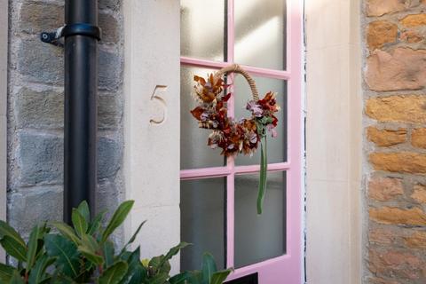 5 Ambra Terrace, Bristol, BS8 4RG