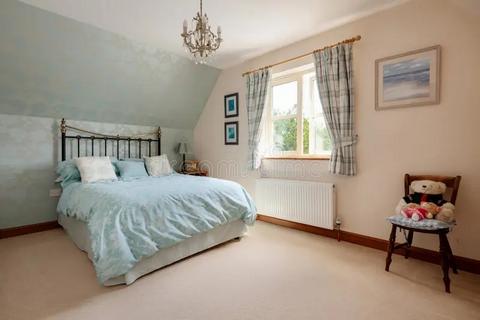 1 bedroom in a house share to rent, Baker Street, London W1U