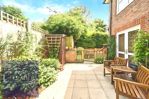 2 bedroom retirement property for sale, North Mill Place, Halstead, Essex