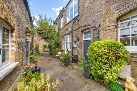2 bedroom townhouse for sale, Clifton Hill, St John's Wood NW8
