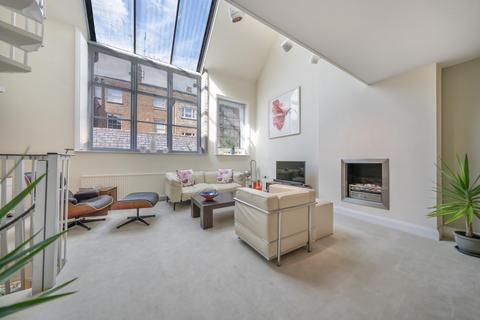 2 bedroom townhouse for sale, Clifton Hill, St John's Wood NW8