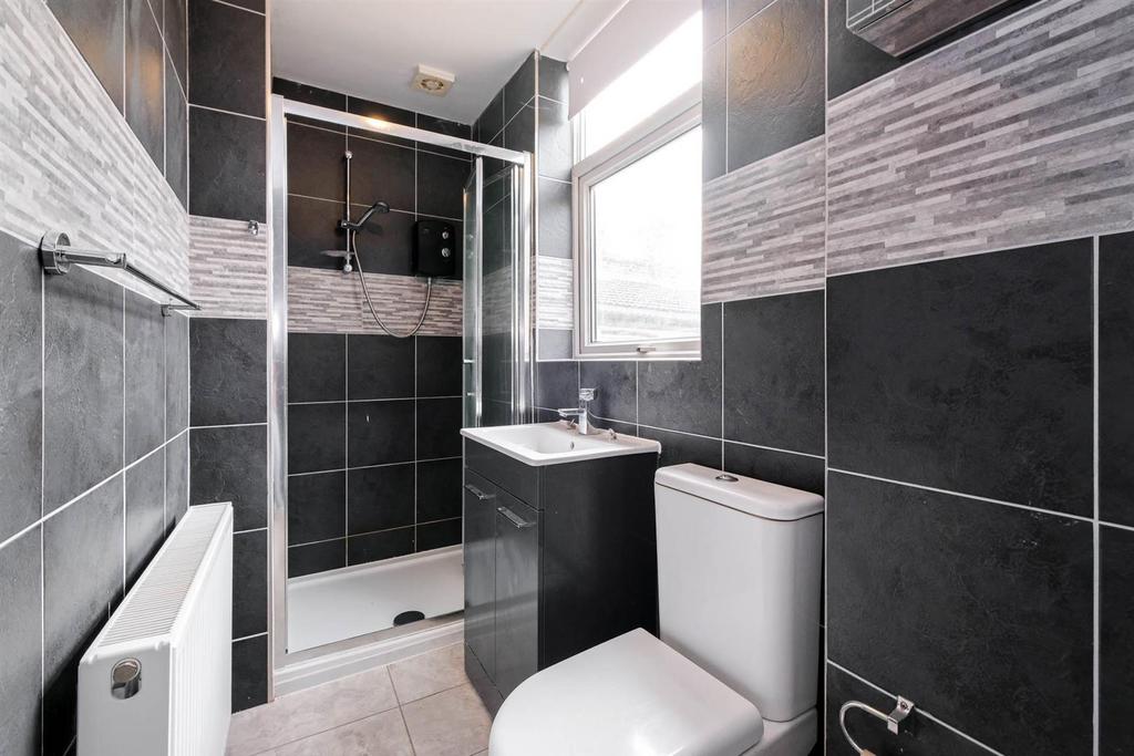 65 Woodford Road-11.jpg