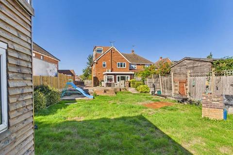 138 Hithermoor Road, Staines, TW19 6BB