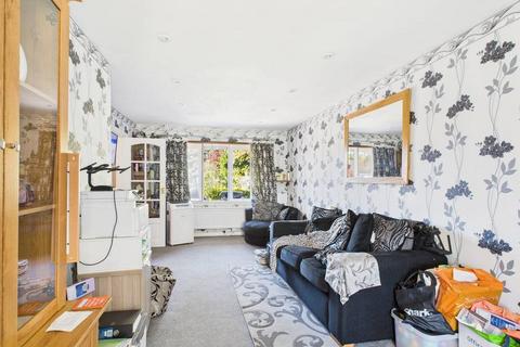 138 Hithermoor Road, Staines, TW19 6BB