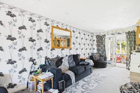 138 Hithermoor Road, Staines, TW19 6BB