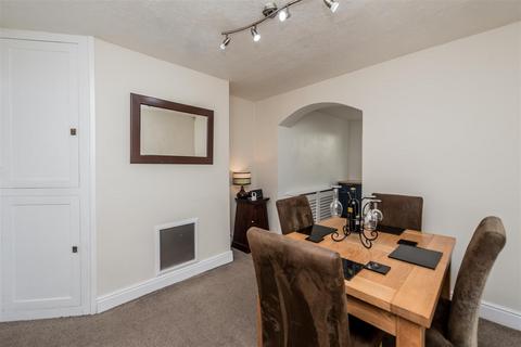 3 bedroom semi-detached house for sale, Stonebridge Avenue, Leeds