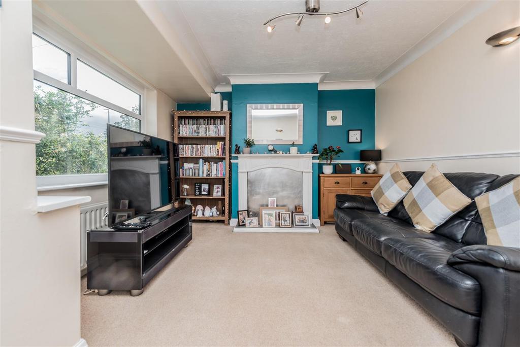 Living Room:
