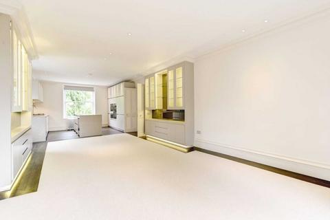 3 bedroom apartment to rent, Addison Road, Kensington, W14