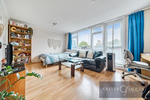 3 bedroom maisonette for sale, New Place Square, London, SE16