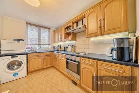 3 bedroom maisonette for sale, New Place Square, London, SE16