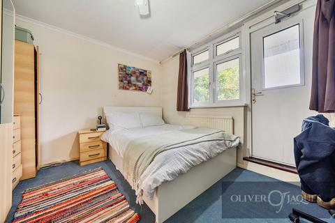 3 bedroom maisonette for sale, New Place Square, London, SE16